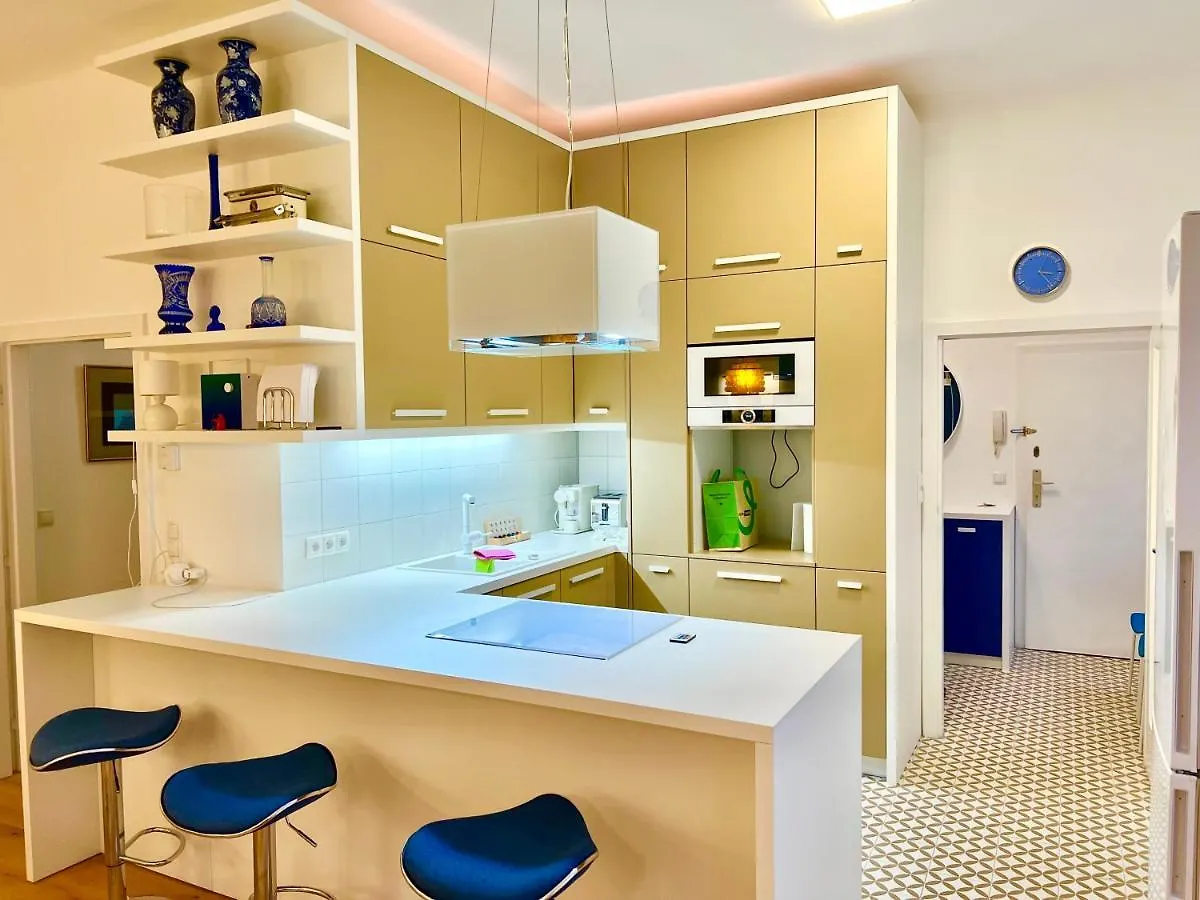Vintage Design Apartment II Vienna 0*,
